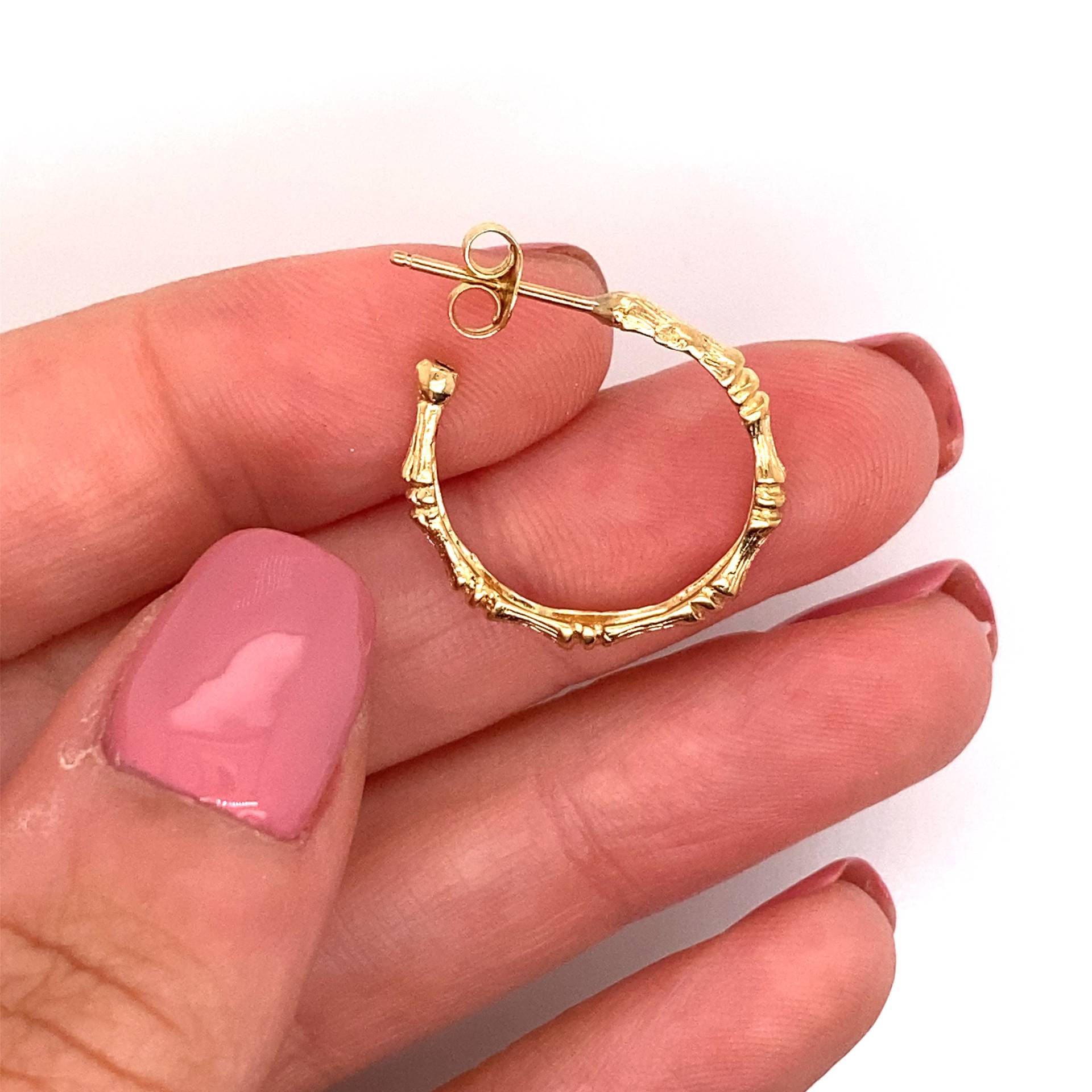 Vintage 14K Gelbgold Halbpaar Bambus Hoop Ohrringe von GildedTimes