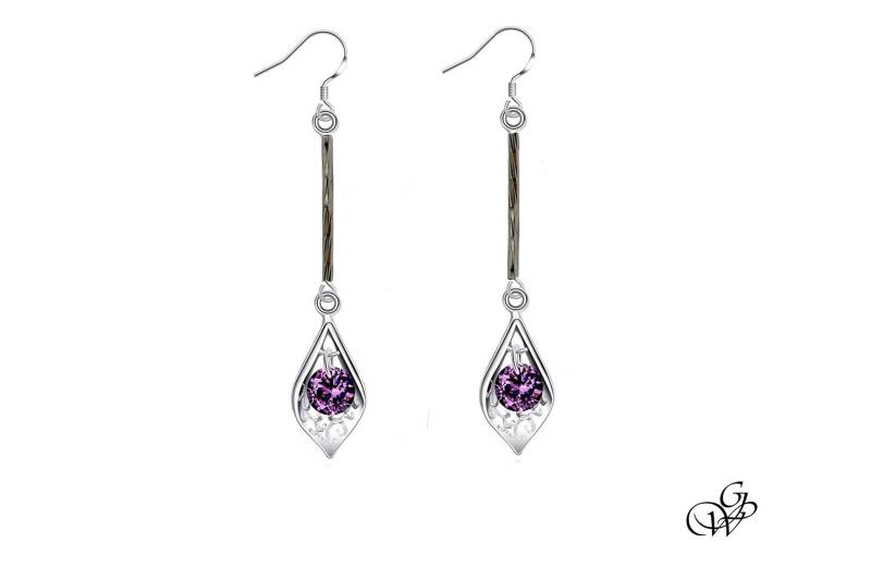 Amethyst Silber Blatt Ohrring Auf Verdrehten Stiel, Elfen Juwel, Lila Amethyst-Inspirierten Schmuck, Maxi Juwel Für Sie von GillWellsCreations