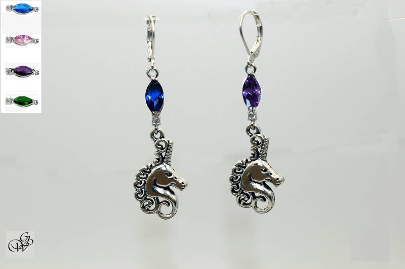 Kristall Marquise Einhorn Ohrring Fantastisch Juwel Asymmetrie, Feuerpferd, Auserlesener Kristall, Saphir, Smaragd, Granat, Amethyst, Rosa Topas von GillWellsCreations
