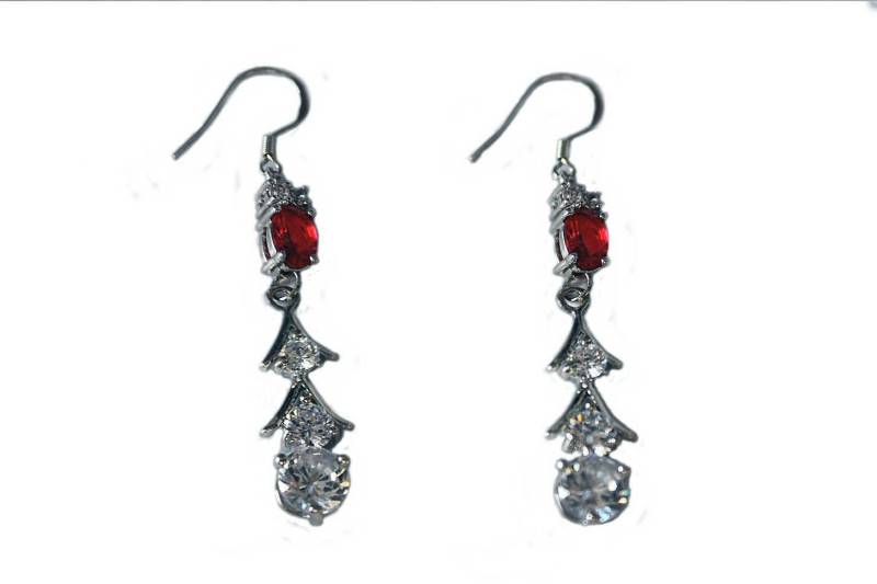 Ohrringe „Diamantpagode Mit Scharlachrotem Granat" von GillWellsCreations