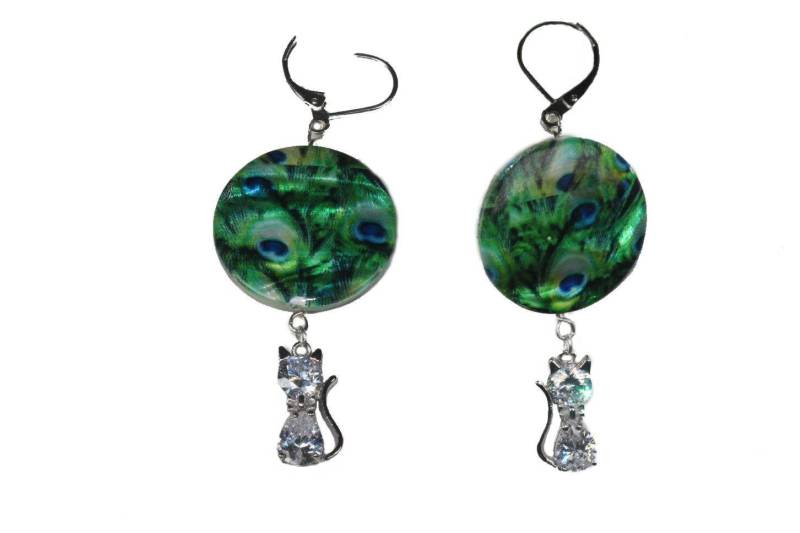 Ohrringe „Pfauenfederscheibe Mit Kleiner Diamantkatze" von GillWellsCreations