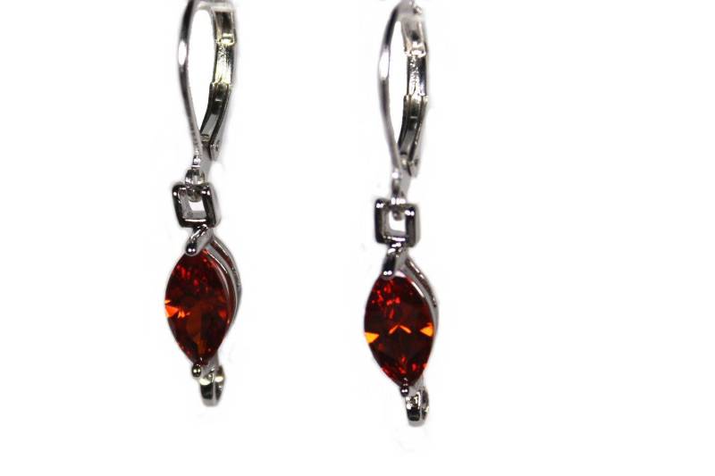 Ohrringe „Rubin-Marquise" von GillWellsCreations