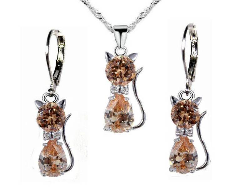 Set „Little Chat D'amour Champagner Gold Und Silber" von GillWellsCreations