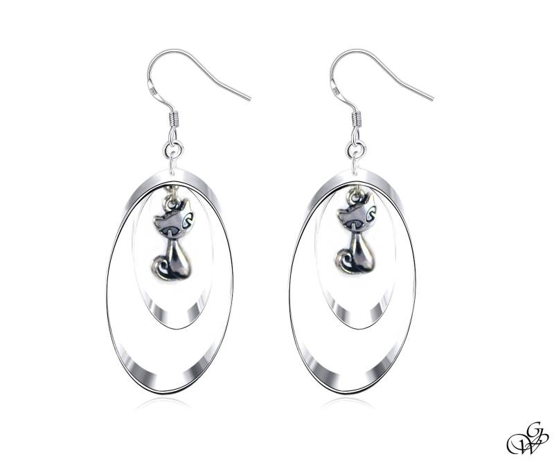 Silberne Katzenohrringe Auf Doppelter Ellipse von GillWellsCreations