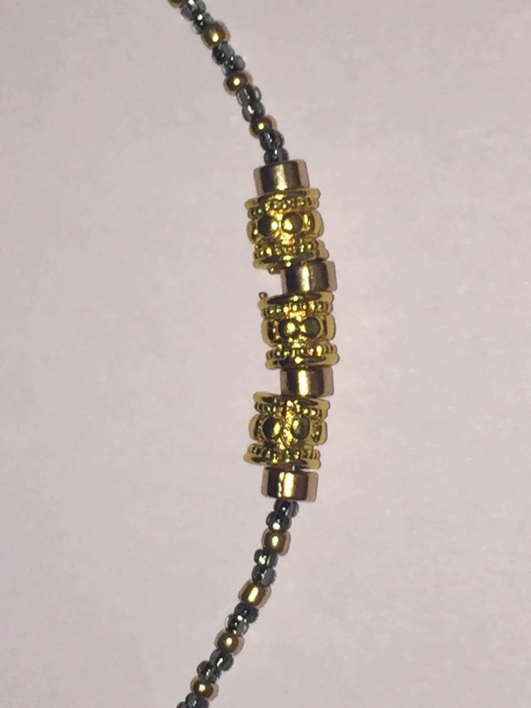 Grau Und Gold Glas Perlenkette Mit 18 Karat Perlen Grau Und Gold Glas Perlenkette Mit 18 Karat Perlen von GiltLilyHandicraft