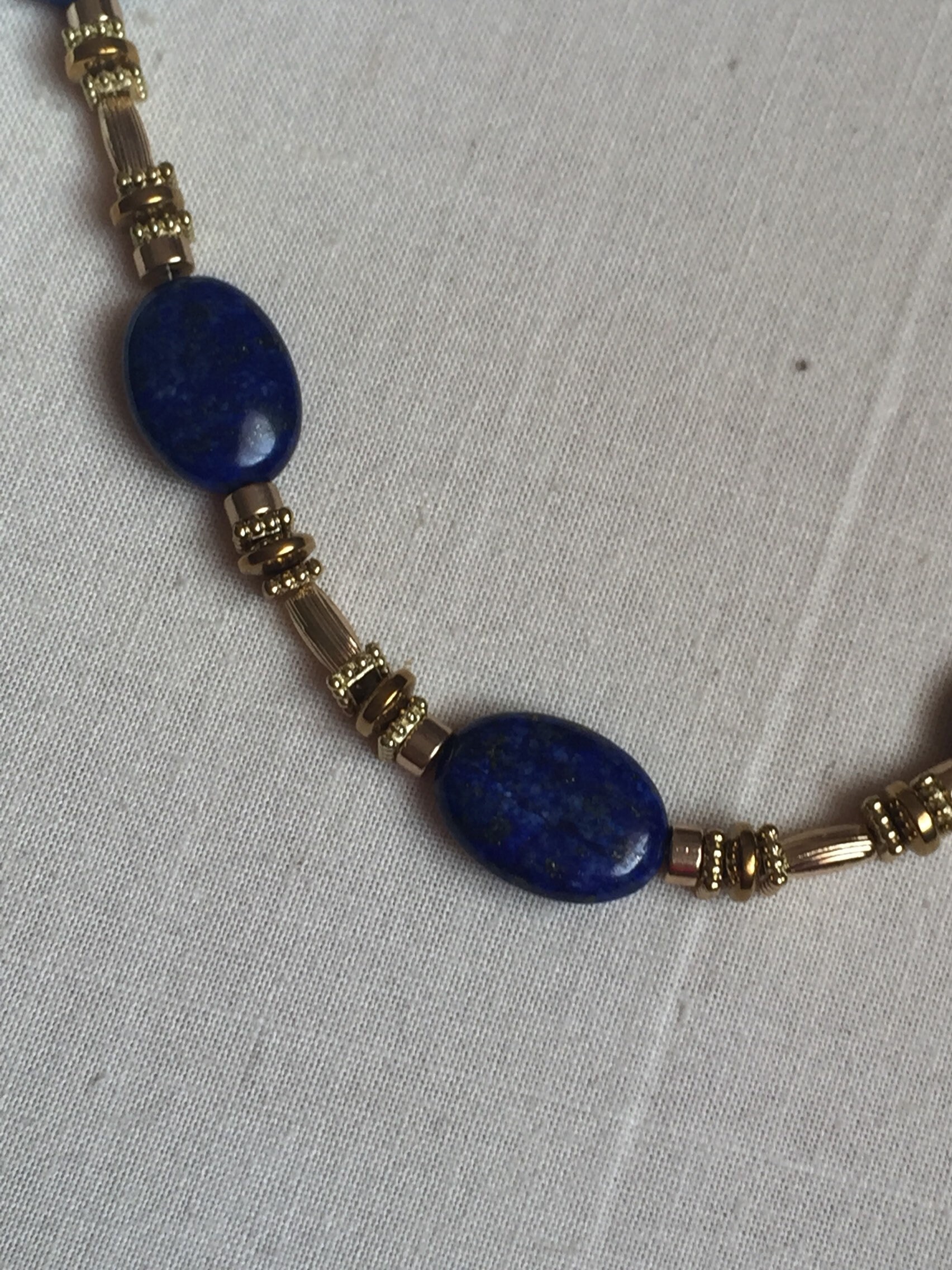 strukturelle Lapis Lazuli Kette strukturelle Lapis Lazuli Kette von GiltLilyHandicraft