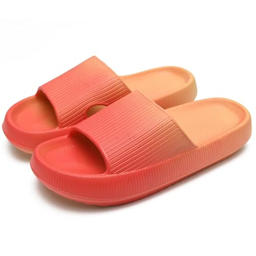 Giltpeak Badelatschen Kinder Mädchen, Pummy Original Wolken Schlappen Jungen, Flache Hausschuhe Super Weich Rutschfest Badeschuhe Sommer Strand Für Adults Kinder(Gelb Rot,28/29) von Giltpeak