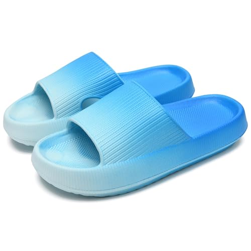 Giltpeak Badelatschen Kinder Mädchen, Pummy Original Wolken Schlappen Jungen, Flache Hausschuhe Super Weich Rutschfest Badeschuhe Sommer Strand Für Adults Kinder(Hellblau/Dunkelblau,32/33) von Giltpeak