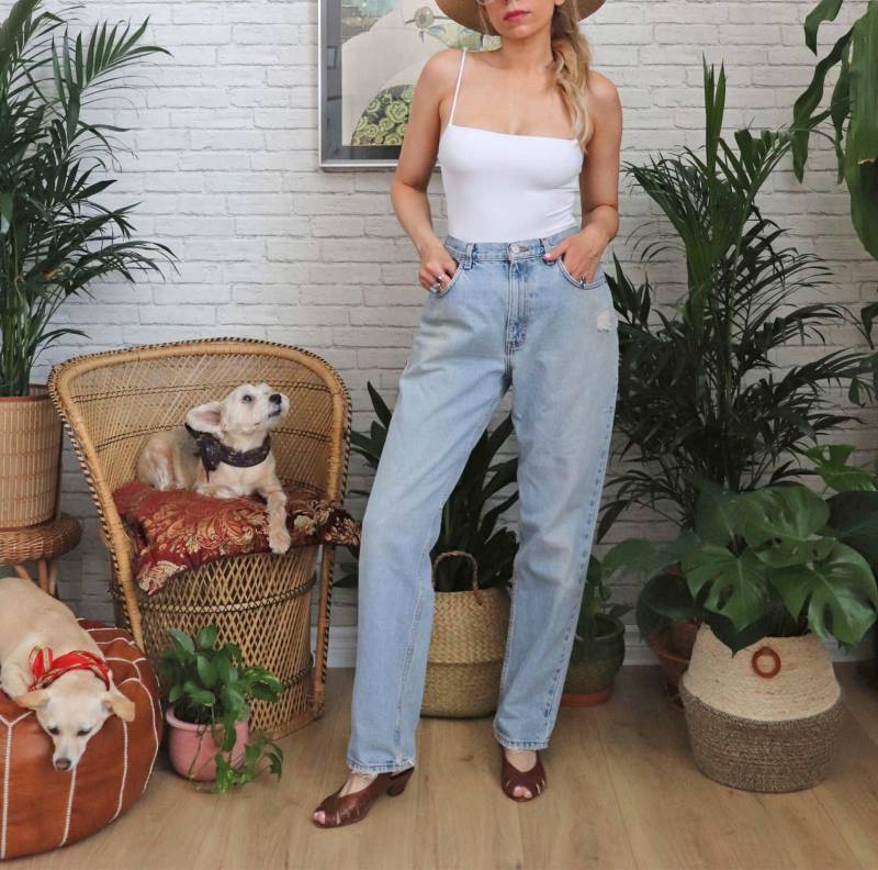 Vintage Calvin Klein High Waist Jeans || 32 Tapered Leg Regular Fit Ultra Rise Distressed Painted Denim 90Er 80Er Jahre Ck Ladies von GimmeShelterVintage