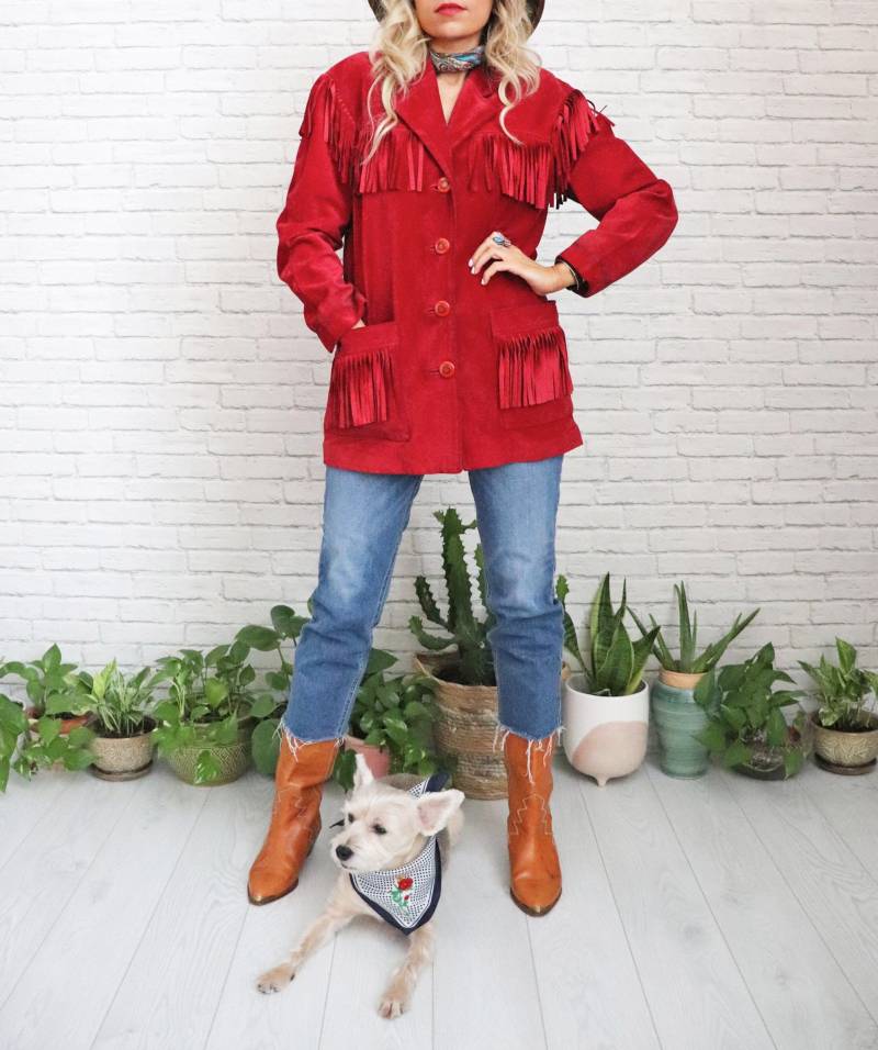 Vintage Rote Fransenjacke | Größe S Boho Hippe Weiches Wildleder Western Cowboy 1980 Festival Mantel Danier Made in Canada von GimmeShelterVintage