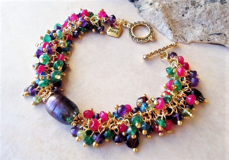 Multi Edelsteine Cluster Armband Citrin Barock Perlen Granat Quarz Jade Amethyst Hochzeit Perlenarbeit Braut Statement Gold Silber Handmade Multi Edelsteine Cluster Armband Citrin Barock Perlen Granat Quarz Jade Amethyst Hochzeit Perlenarbeit Braut Statement Gold Silber Handmade von GinaJiangDesign