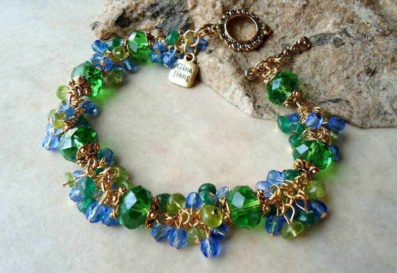 Multi Edelsteine Cluster Armband Smaragd Grün Kristall Strass Peridot Blau Saphir Gold Perlenarbeit Brautgeschenk Handgemacht von GinaJiangDesign