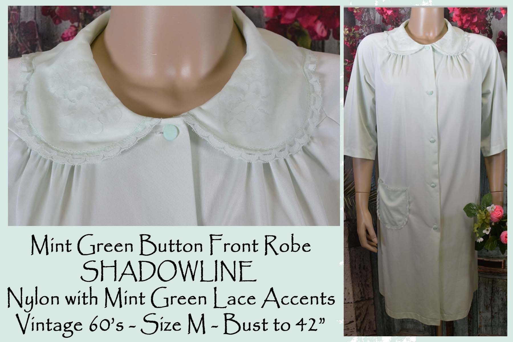 Mintgrüne Robe, Shadowline, Knopffront, Aufnäher Tasche, Peter Pan Double Nylon Spitzenkragen, Knielänge, Büste Bis 42" Größe M, Vtg 60Er von GingerHeadVintage