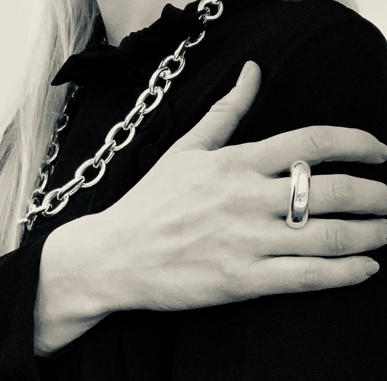 Breiter Rund-Ring "Cleopatra" Handgefertigt in 925 Silber, 9 Mm Breite von GinkgoSchmuckundmehr