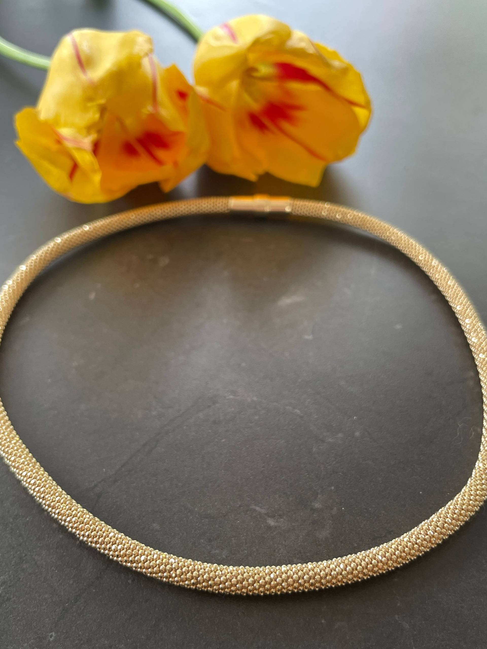 Collier "Diamond" Mit 5 Mm Rundem Durchmesser Und Magnetverschluss Hochwertig Vergoldet von GinkgoSchmuckundmehr