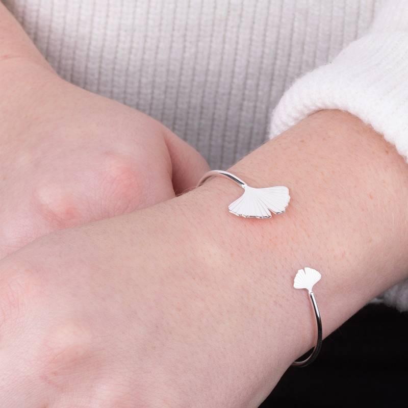 Glänzende Neue Ginkgo Biloba Blatt Kollektion Als Einmaliges Motiv Aus 925 Silber von GinkgoSchmuckundmehr