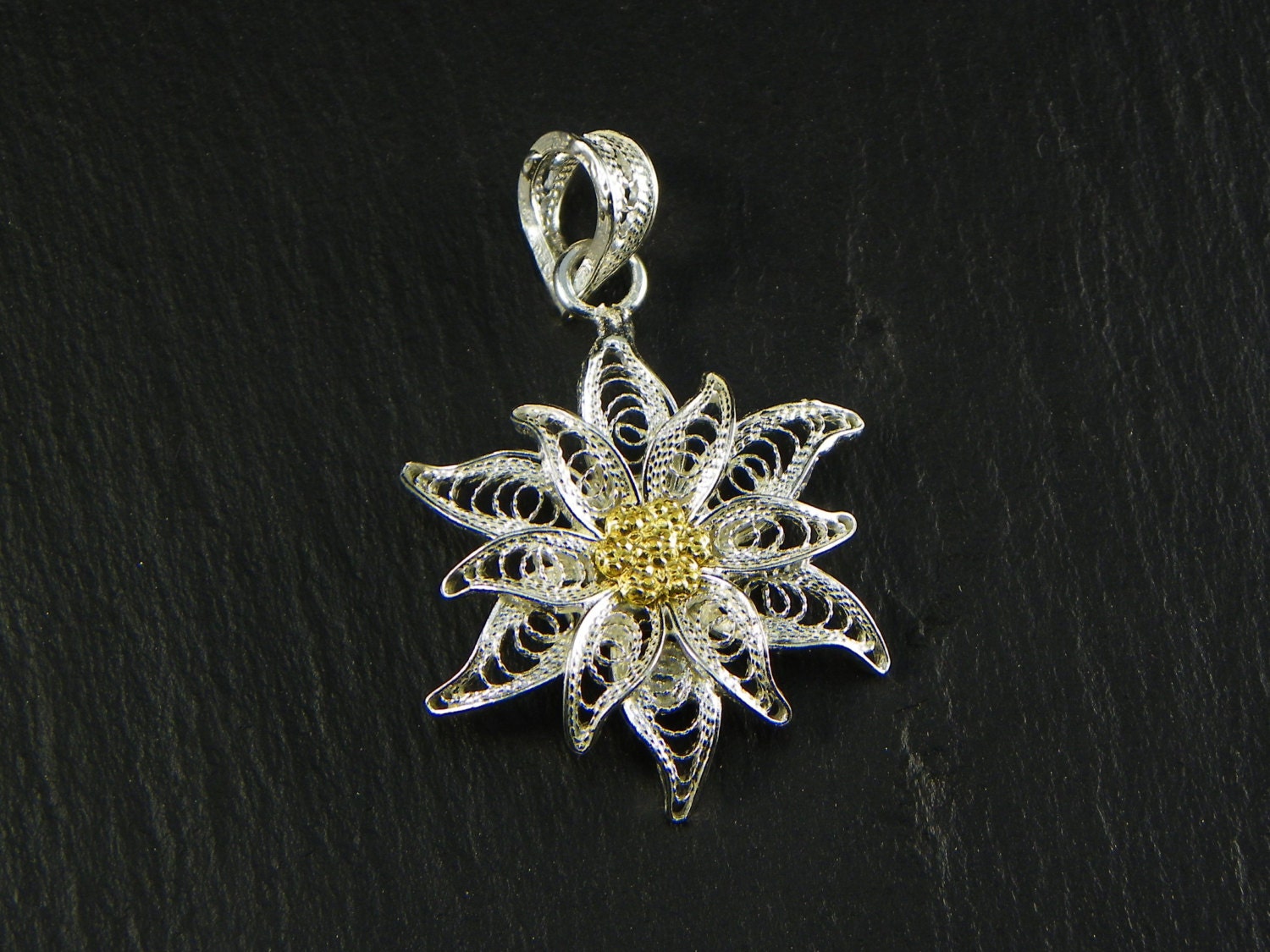 Edelweiss Anhänger, Silber Filigran Made in Italien - Große Größe Edelweiss Anhänger, Silber Filigran Made in Italien - Große Größe von GioielliOliveri