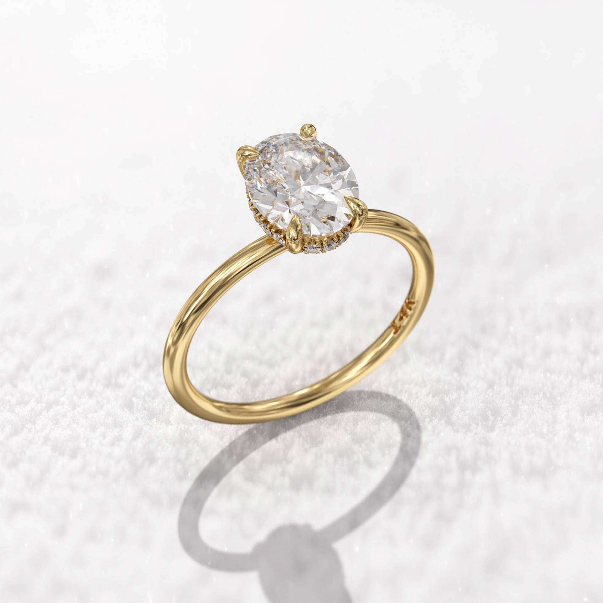 1.5 Karat Versteckter Halo Ovaler Moissanit Verlobungsring, 14/18K Solid Gold Ring von GioielliRings