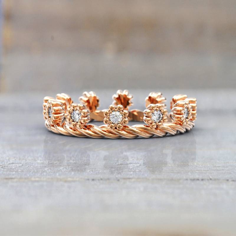 Art Deco Diamant Ehering in 14 Karat Roségold Stapelbar Dünnes Band - Jubiläums Brautschmuck Mit Natürlichen Diamanten Einzigartiges Design von GioielliRings