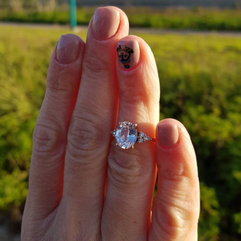 Moissanite Verlobungsring Diamant 10x8 Oval 3 Karat Akzent von GioielliRings