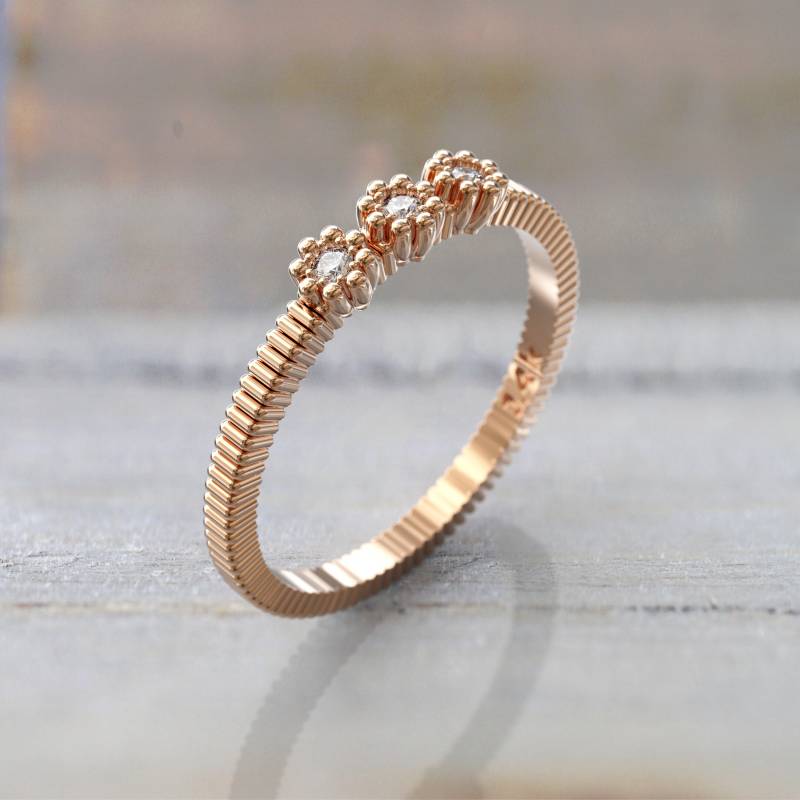Opulenter Art Deco Diamant Verlobungsring in Roségold | Einzigartiger Stapelbarer Jubiläumsring Mit Blumen Brautgeschenk Naturdiamanten von GioielliRings