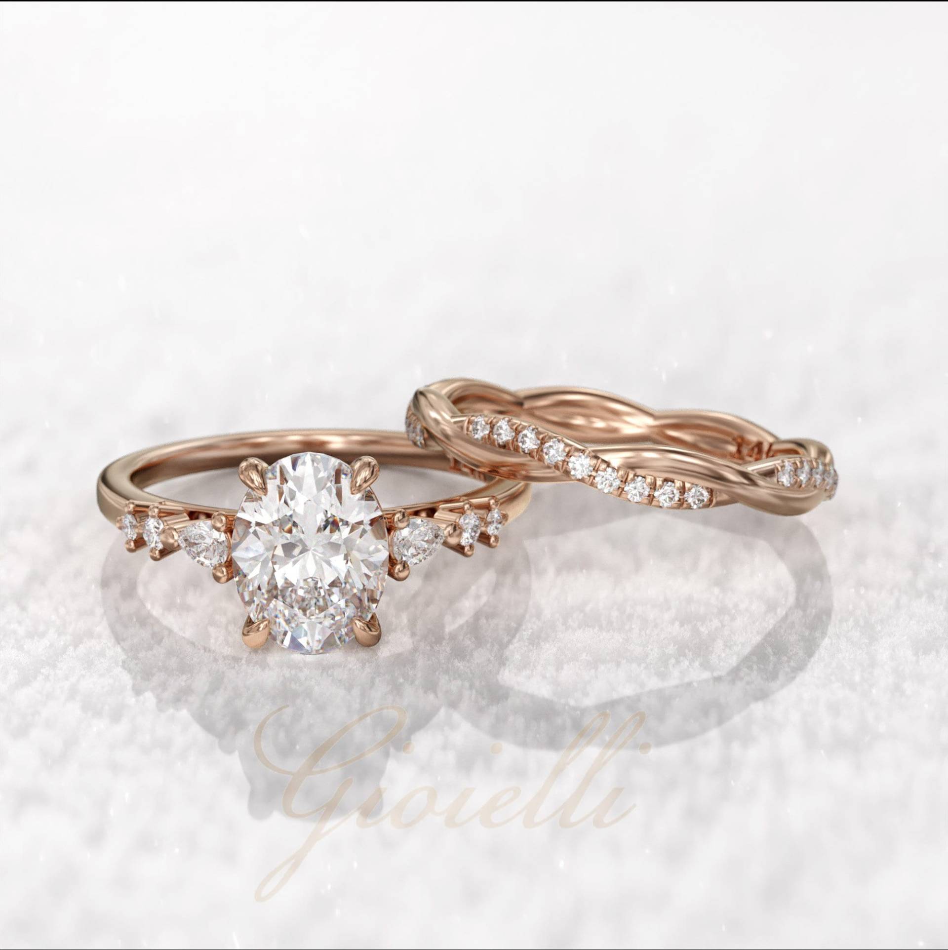 Ovaler Moissanite Verlobungsring Set, 1, 5 Ct Ring & 0, 17 Stapeldiamantring. 14K/18K Gold, Gedrehter von GioielliRings