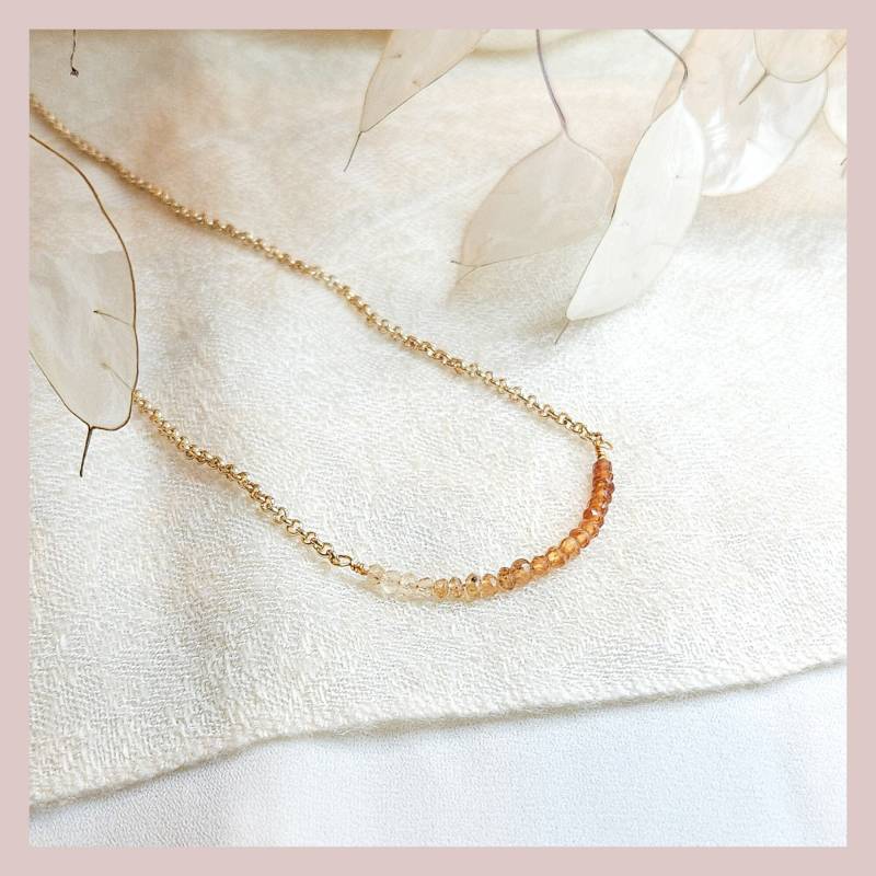 Kette Mit Granat Hessonit Edelsteinen in Gold, Silber Oder Roségold Geburtsstein Januar Braun Erdtöne Zart Und Filigran von GioielloDesign