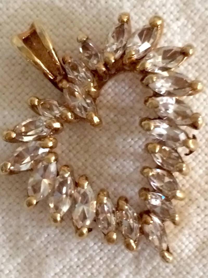 Swarovski Kristall Herz Anhänger Valentines Geschenk Gold Vermeil Marquisschliffsteine Schön von GiosGems