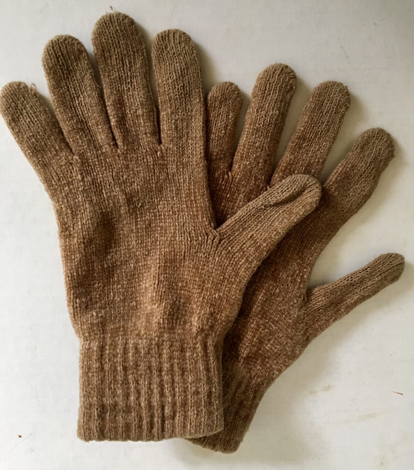 Vintage 80Er Chenille Handschuhe Winter Golden Taupe Damen Größe Tolles Geschenk Vintage 80Er Chenille Handschuhe Winter Golden Taupe Damen Größe Tolles Geschenk von GiosGems