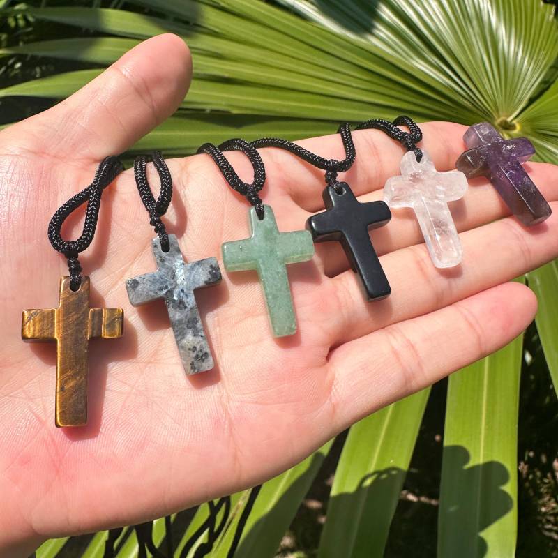 Crystal Cross Necklace, Christian Spiritual Healing Jewelry, Pendant Crafts, Religion Pendant, Handmade Necklace von Giovinalami