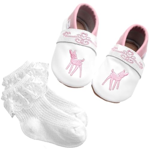 Set: Weiße Krabbelschuhe mit Rosa Rehkitz Bambi für Mädchen Gr. 16/17. Baby Trachtenschuhe zum Dirndl mit Spitzensöckchen von Gipfli