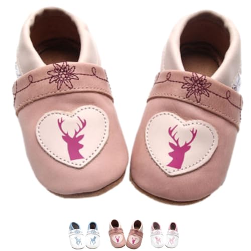 Baby Krabbelschuhe Rosé – Echtleder Trachtenschuhe für Mädchen | Lauflernschuhe mit Herz & Hirsch | Perfekt zu Dirndl & Trachtenkleid | Gr. 22/23 von Gipfli