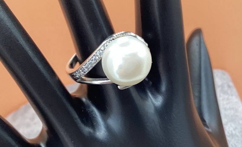 Echte Perle Ring Naturperle Juni Birthstone Verlobung Hochzeitstag Mama Geschenk Geburtstagsgeschenk von GipsyJewelers