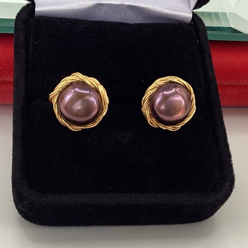 Perlenohrringe Echte Pfau Perle Ohrringe Solide 10K Gelbgold Schwarze Perlen Hochzeitsohrringe Jahrestag Hochzeitsgeschenk von GipsyJewelers