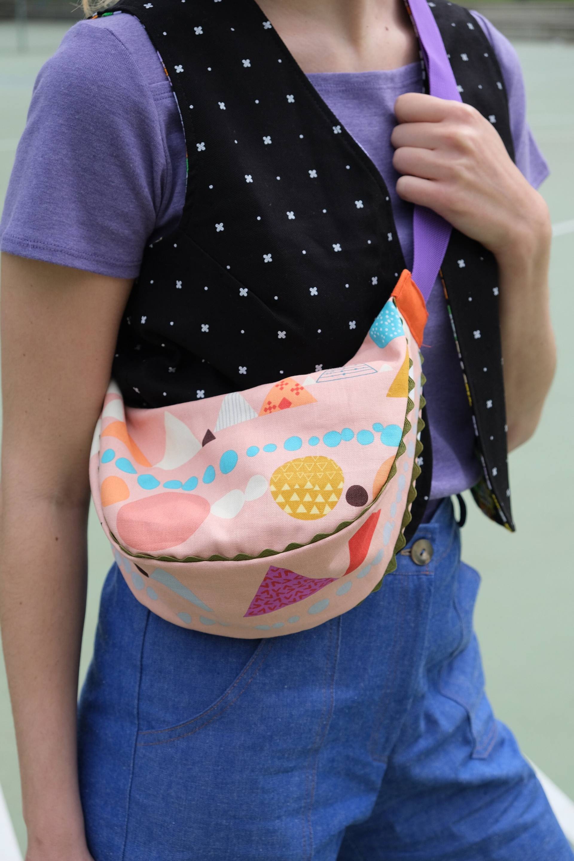 Schultertasche Aus Baumwolltwill Mit Patte Und Muster in Pink/Rosa von GiraeRigira