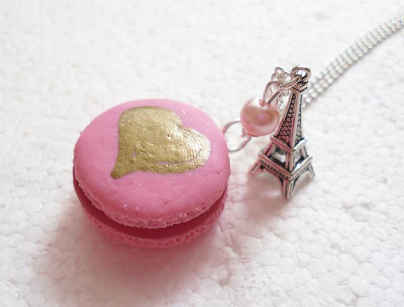 Französisch Macaron Anhänger. Polymer Clay von GiraffesKiss