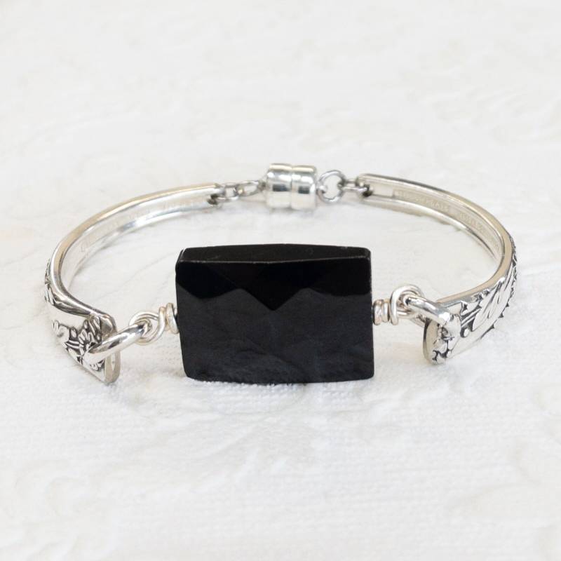Facettiertes Schwarzes Onyx Löffelgriff Armband von GirlRanAway