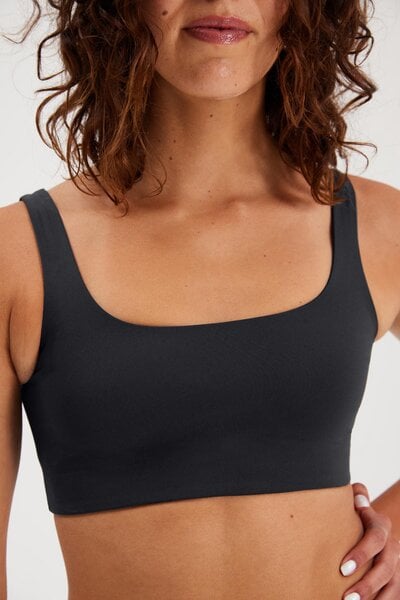 Girlfriend Collective Bralette mit Scoop-Neck aus recykeltem Plastik von Girlfriend Collective