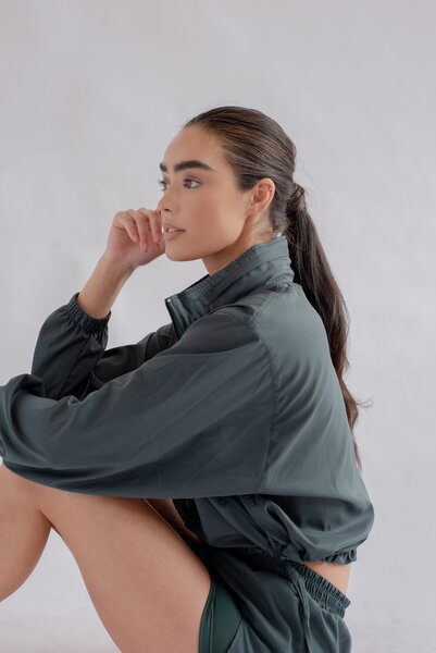 Girlfriend Collective Jacke - Hummingbird Half-Zip Windbreaker - aus recyceltem Polyester von Girlfriend Collective