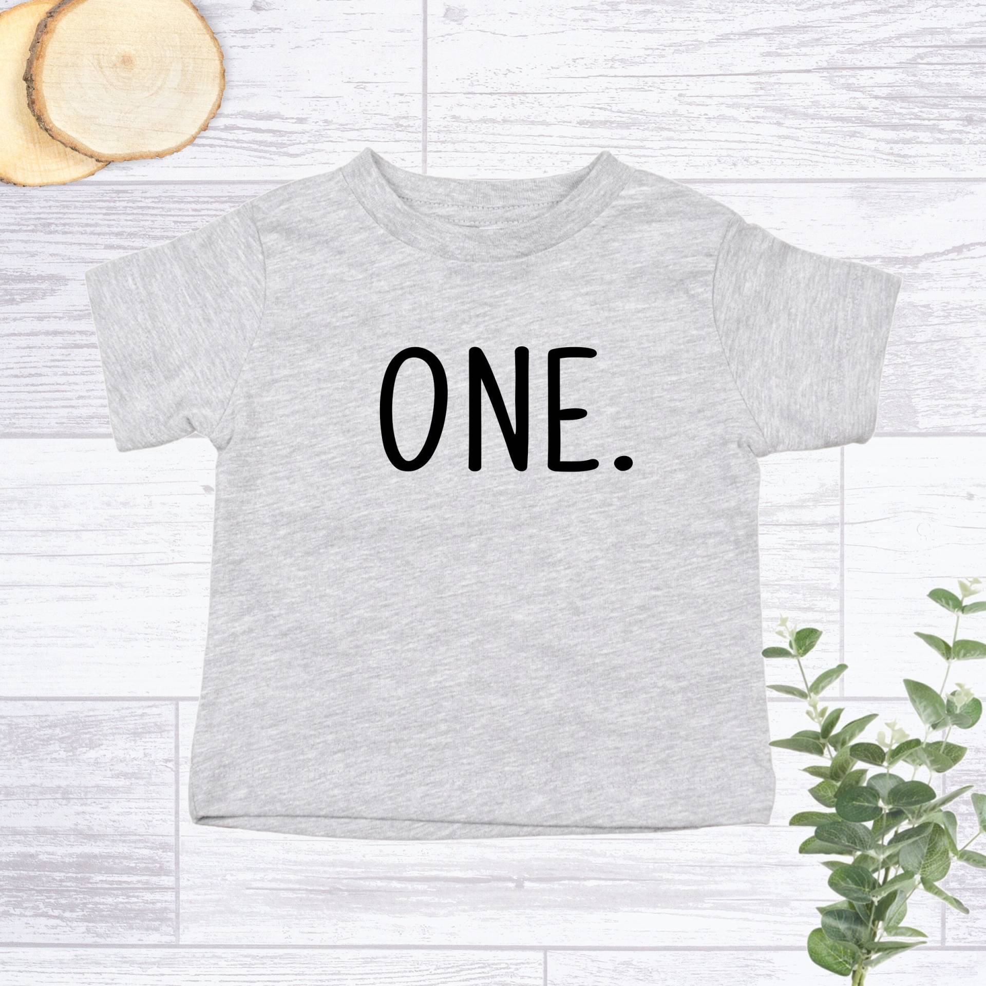 One Birthday Shirt, One First 1st T-Shirt, Geburtstagshemden, Erster Geburtstag, Jungen, Mädchen, Baby Geburtstag T-Shirt von GirliesGalore