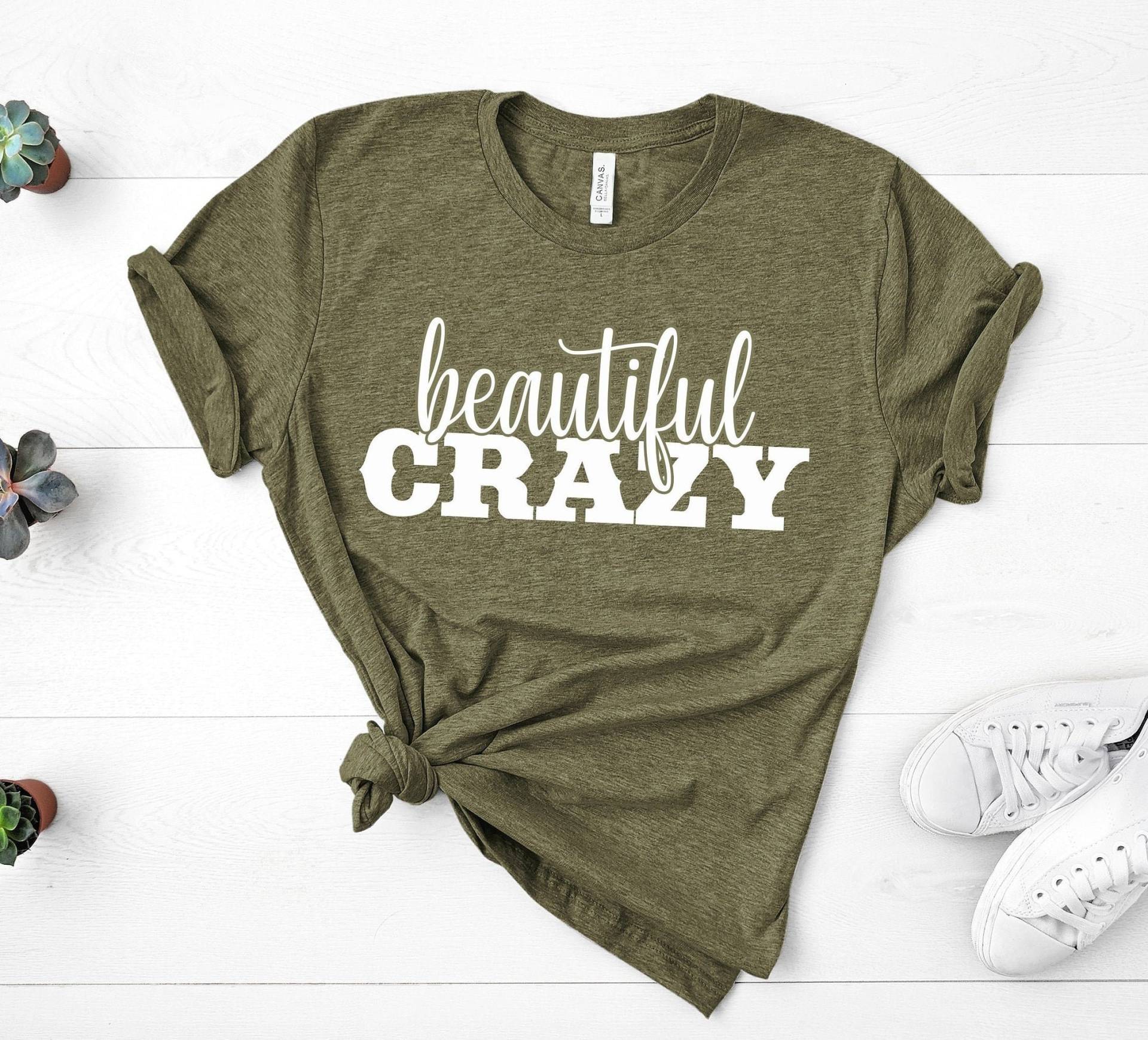 Schönes Verrücktes Shirt, Country Musik Shirt Konzert T-Shirt Girl Mädchen Festival Damen Shirts von GirliesGalore