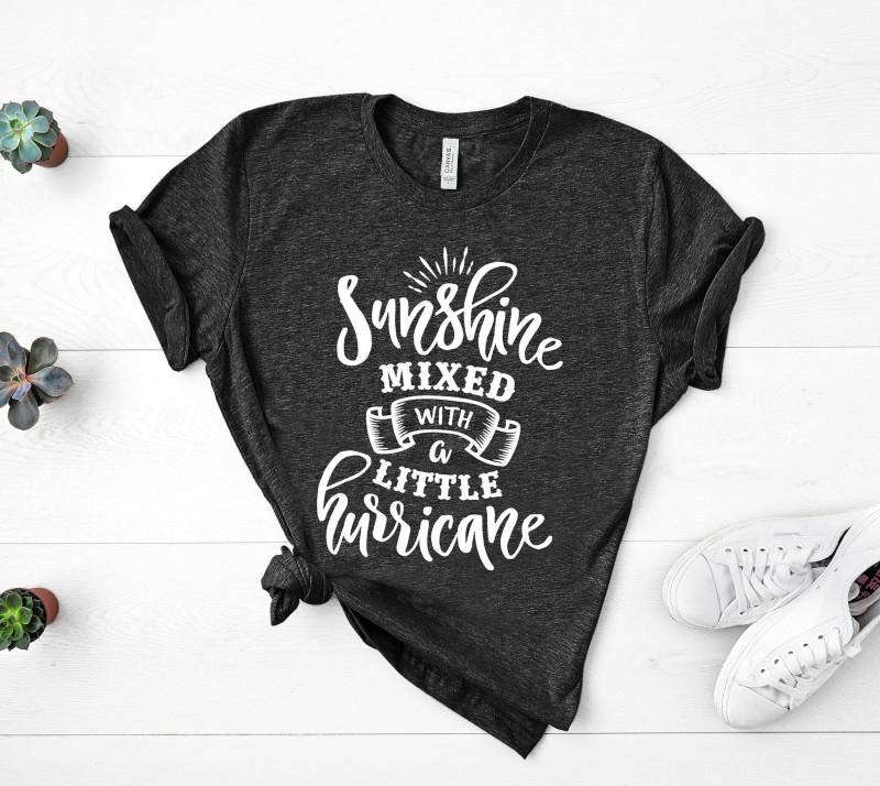 Sonnenschein Gemischt Mit Einem Kleinen Hurrikan-Hemd, Sonnenschein-Hurrikan-Hemd, Country-Konzert-T-Shirt, Country-Mädchen-Hemd, Südliches von GirliesGalore