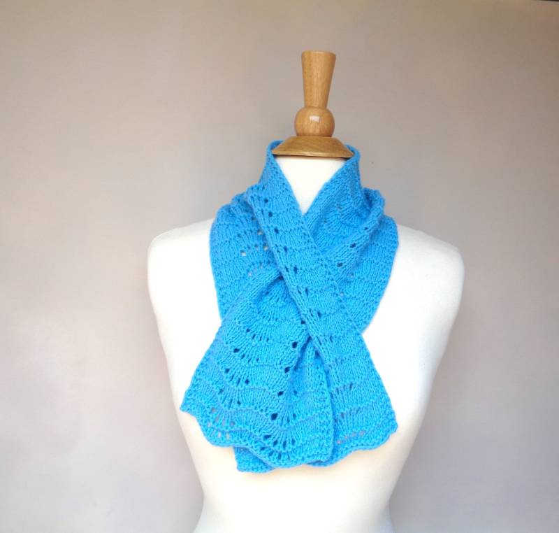 Kaschmir Merino Keyhole Schal, Türkis Aqua Blau Halswärmer, Durchziehen Frauenschal Kaschmir Merino Keyhole Schal, Türkis Aqua Blau Halswärmer, Durchziehen Frauenschal von GirlpowerKnits