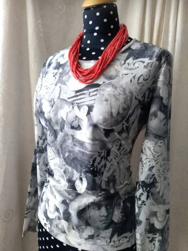 12 Strang Rote Harz Perlen Kette, 80Er, 80Er Roter Schmuck, Jahre Griechenland von GirlyStuffByDeJaVu