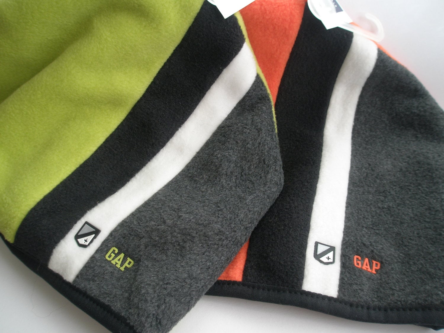 Fleece Gap Hat Y2K 90's Unisex, Neu Mit Etikett, Orange Oder Limettengrün, Gestreift, Gefüttert, Wintermütze, Fleecemütze, Griechenland von GirlyStuffByDeJaVu