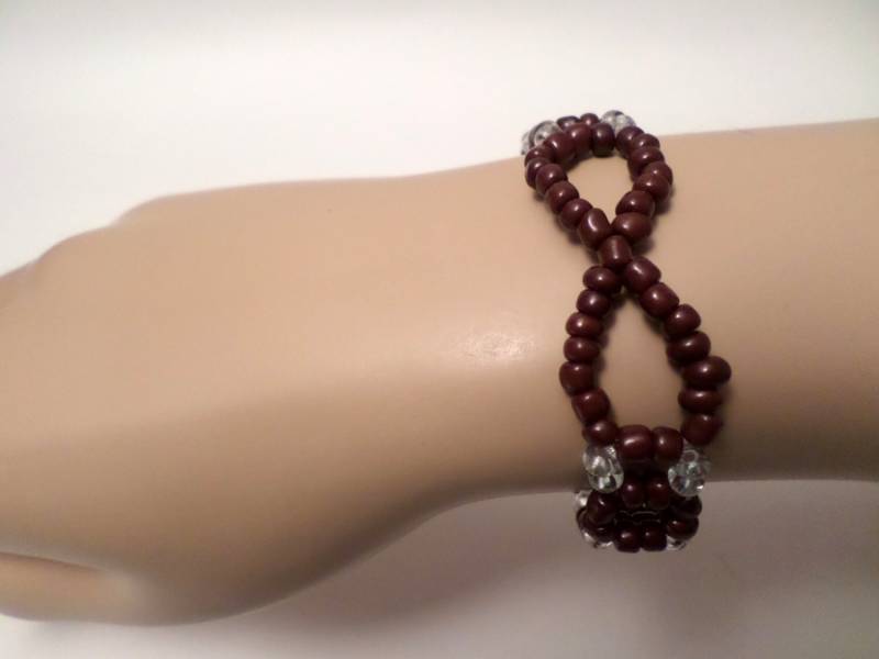 8"Braun Perlen Infinity Armband | Freundschaftsarmband Braun Weihnachtsgeschenk Cyber Monday Handgemacht in Den Usa von GiseleGomezCreations