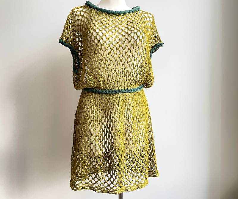 Häkeln Strand Netz Mesh Sommer Spitze Tunika Kleid - Boho Moos/Olivgrün Moderne Damen Strickmode von Gitasknitwear