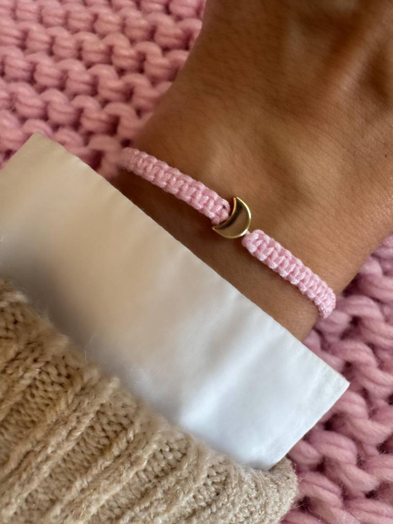 Armband Halbmond Makramee Filigran Gold Messing Charms Armband Halbmond Makramee Filigran Gold Messing Charms von GiulsJewelryDE