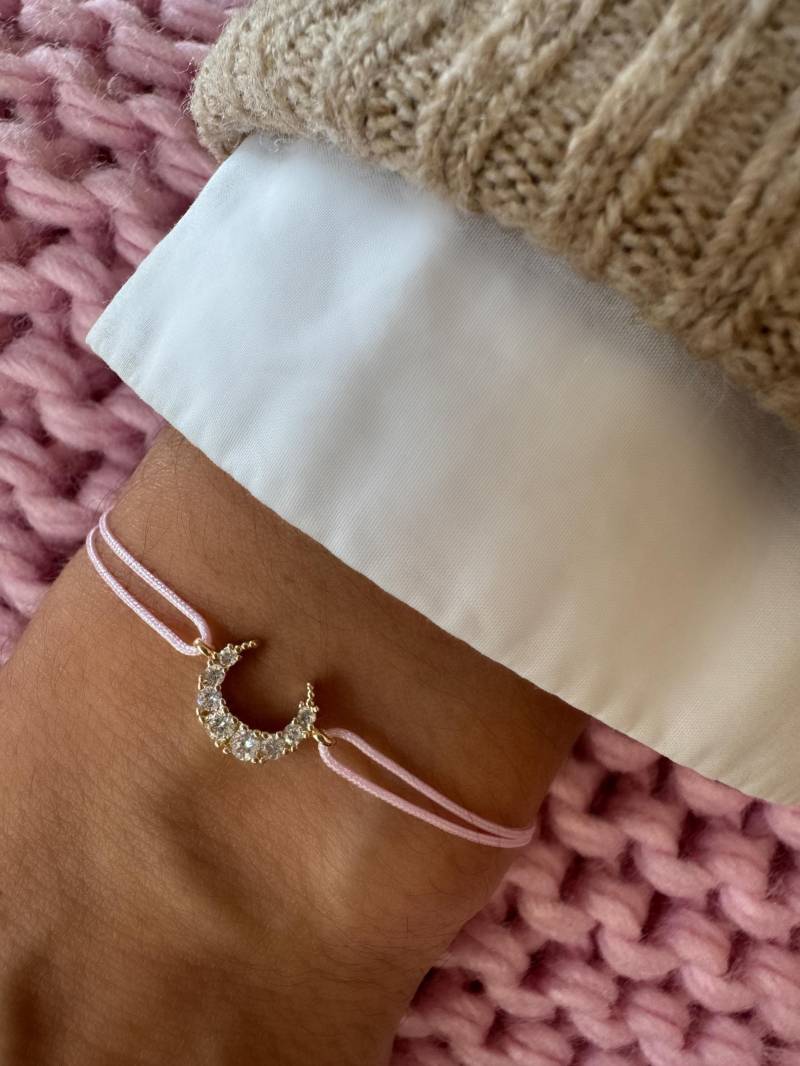 Armband Halbmond Makramee Filigran Gold Messing Kristall Zirkon Charms Armband Halbmond Makramee Filigran Gold Messing Kristall Zirkon Charms von GiulsJewelryDE