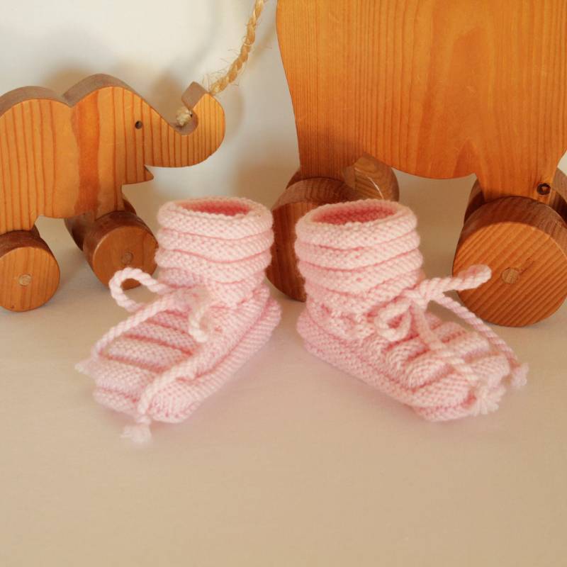 Babyschuhchen in Rosa von GiveMeJoy